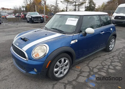 2009 Mini Cooper S from USA, damaged, VIN WMWMF73589TT94677